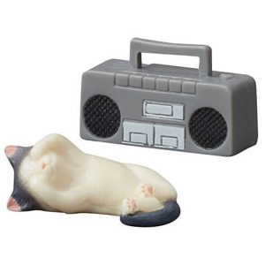 生活用品超級市場-日本直送-貓公仔擺設-懷舊家電與貓兒-灰色收音機與花貓-2枚入-貓咪精品-寵物用品速遞