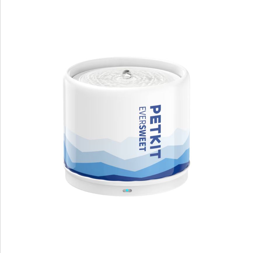 PetKit Eversweet Wireless智能寵物飲水機，白色圓柱設計，帶藍色山脈圖案和水流頂部，附PetKit品牌標誌