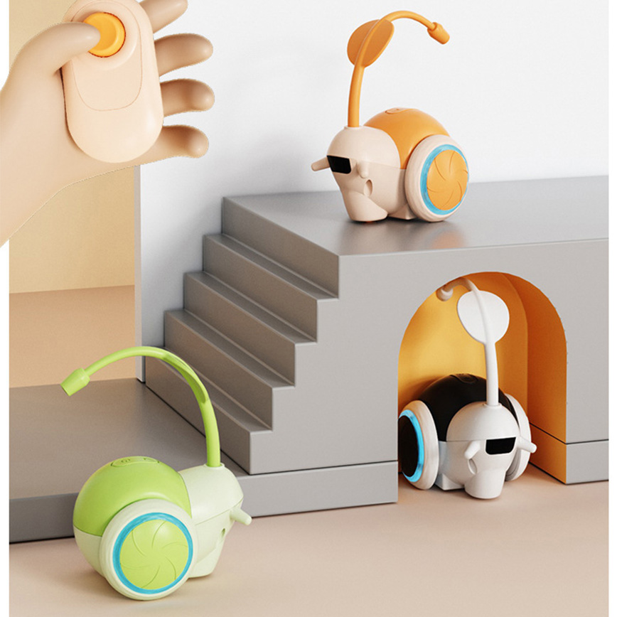 【富貴貓砂 水晶貓砂 換購品】貓玩具 智能電動跑車逗貓玩具 款式隨機 1件